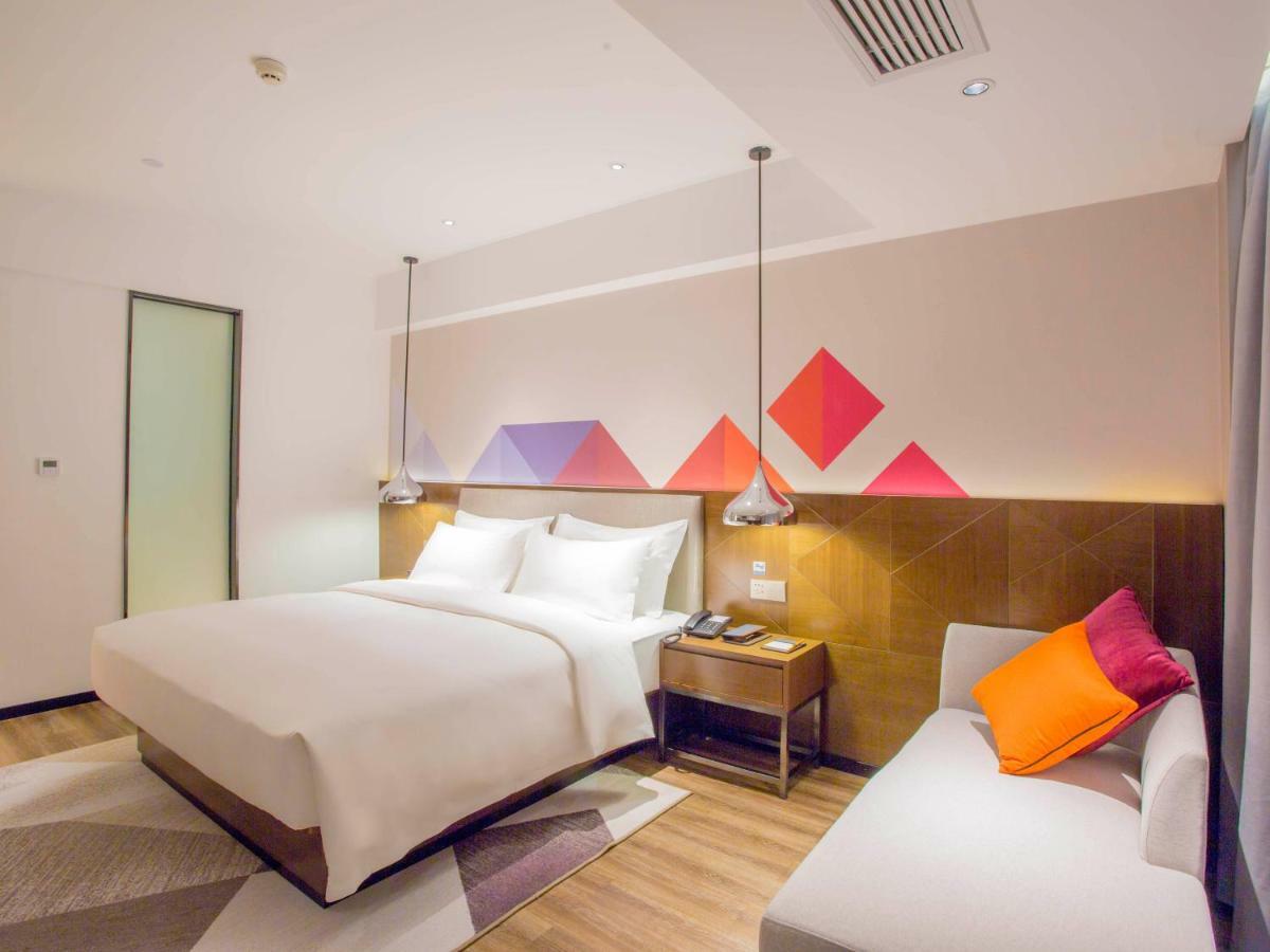 Borrman Hotel Nanning Railway Station Branch Buitenkant foto